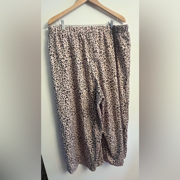 Plus size leopard print Palazzo pants 3X - Picture 4 of 5